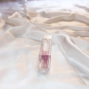 100-svilene-posteljine-za-krevet-1024x1024