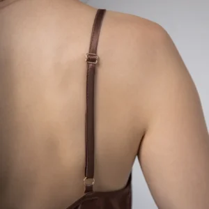 silkeep-svilena-chocolate-spavaćica-detalji-od-pozadi