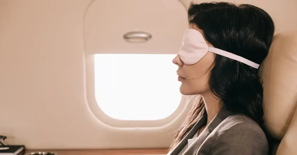 maska-za-oči-od-svile-u-putu