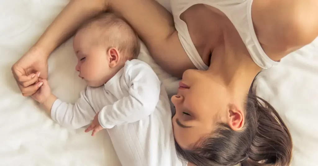 svilena-noćna-maska-za-spavanje-za-postporodjajni-period