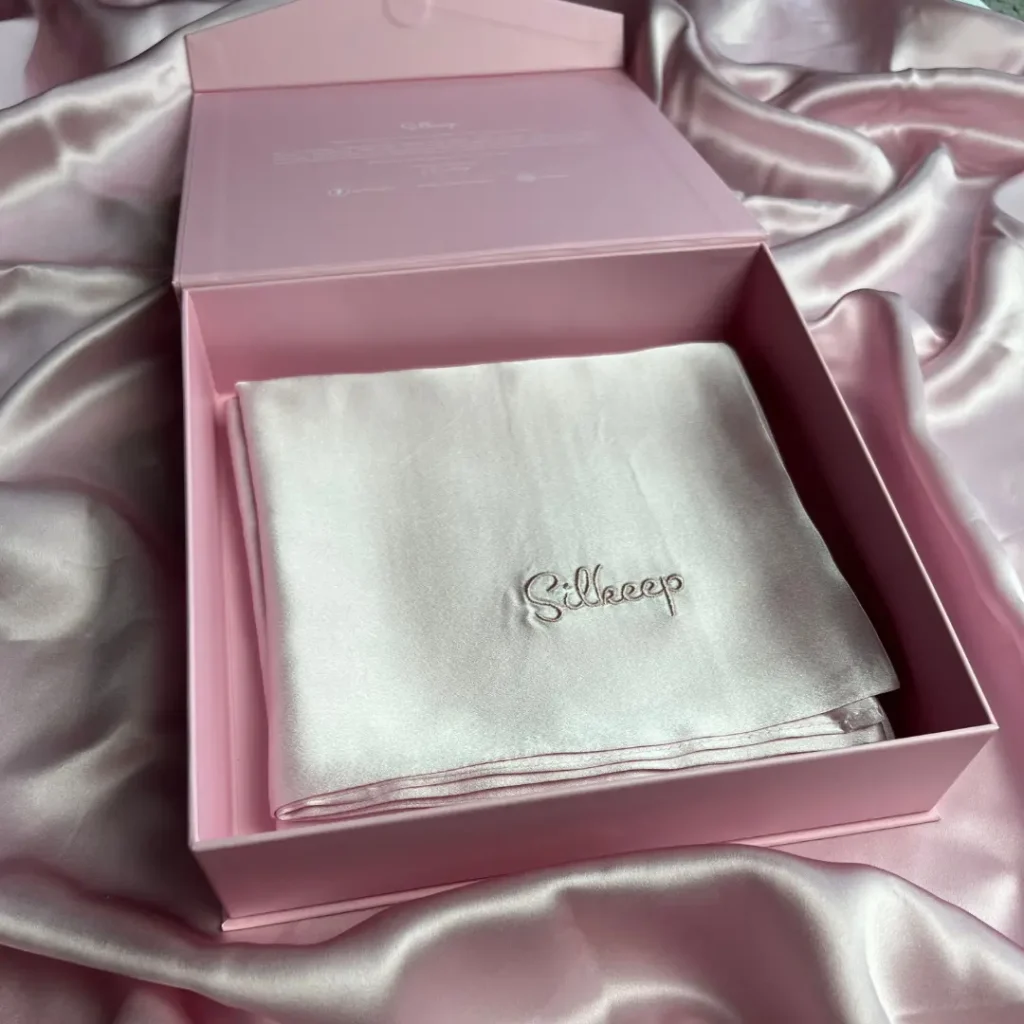 letnja-nega-svilena-jastucnica