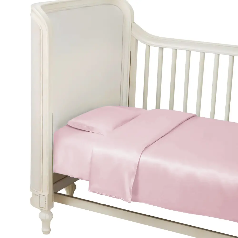 svilena-baby-roze-baby-komplet-posteljina.webp Svilena Baby Roze Komplet Posteljina za bebe - Слика 1